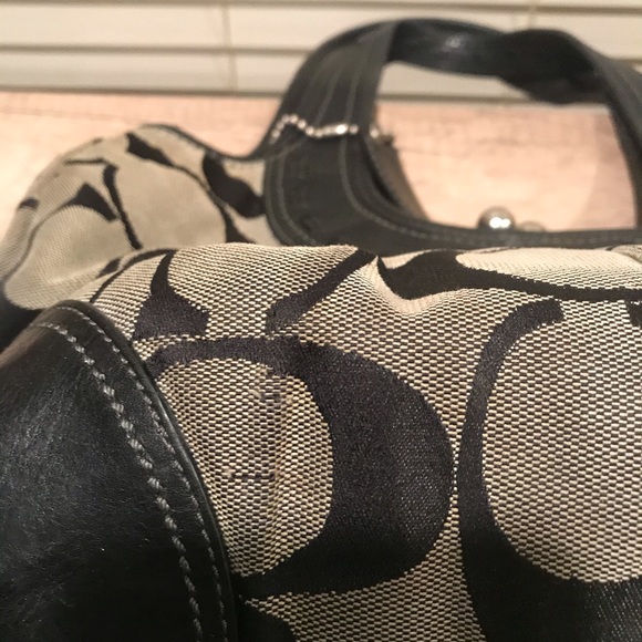 Authentic Coach Handbag - Picture 5 of 6